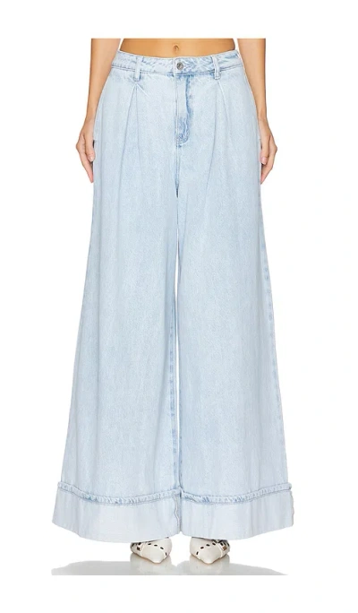 WEWOREWHAT PLEATED WIDE LEG JEANS