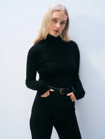 White & Warren Superfine Cashmere Blend Turtleneck Sweater In Black