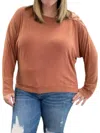 White Birch Criss Cross Shoulder Pullover Top In Clay In Grey