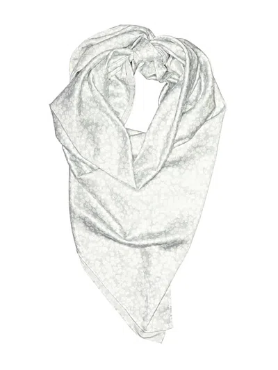 Pre-owned White Fox Scarf In Silver