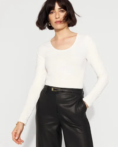 White House Black Market All Ways Stretch Jacquard Scoop Neck Tee In White