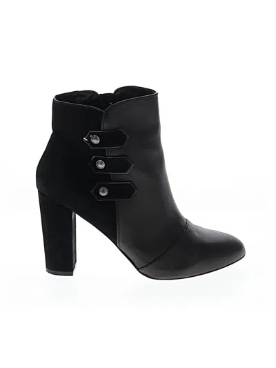 Pre-owned White House Black Market Ankle Boots In Black
