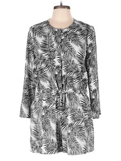 Pre-owned White House Black Market Romper In Gray