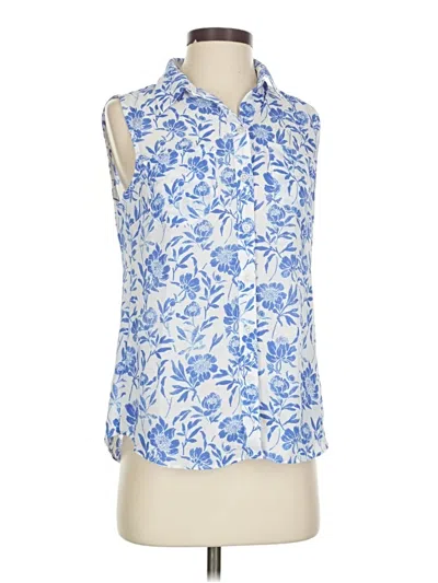 Pre-owned White House Black Market Sleeveless Button Down Shirt In Blue