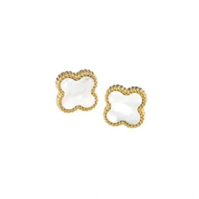 White Leaf - Clover Stud Earring In Pearl In Gold