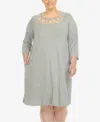 White Mark Plus Size Criss Cross Neckline 3/4 Sleeve Swing Dress In Heather Gray