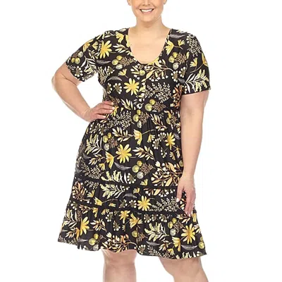 White Mark Womens Plus Scoop Neck Short Sleeve Fitted Floral Fit + Flare Dress In Black