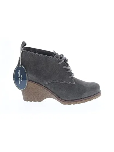 Pre-owned White Mountain Ankle Boots In Brown