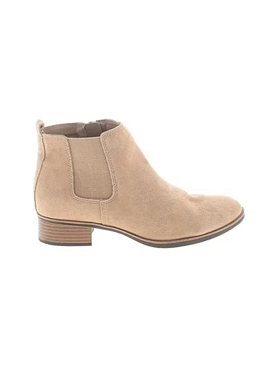 Pre-owned White Mountain Ankle Boots In Tan