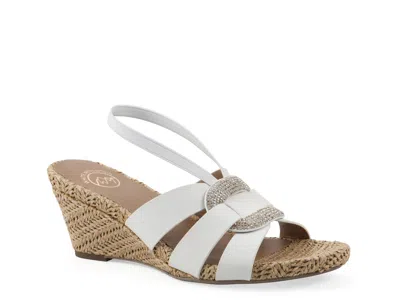 White Mountain Atavi Wedge Sandal In Multi