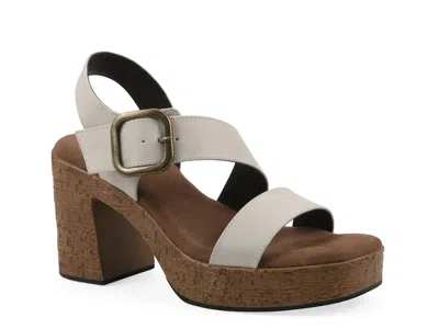 WHITE MOUNTAIN WHITE MOUNTAIN BARB PLATFORM SANDAL