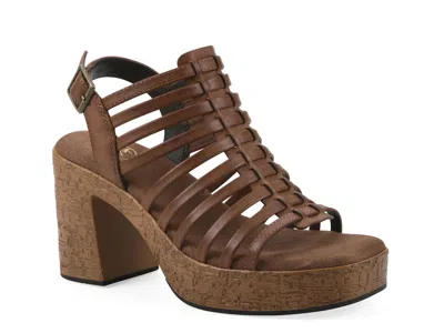 White Mountain Barbea Platform Sandal In Brown