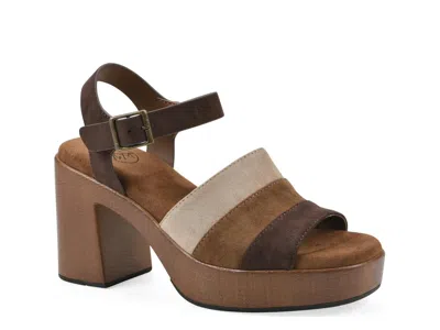 White Mountain Barrette Platform Sandal In Brown