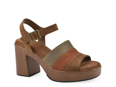 White Mountain Barrette Platform Sandal In Brown