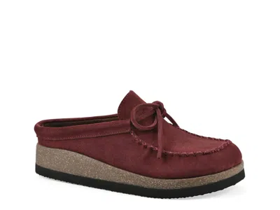 White Mountain Bayhead Clog In Burgundy