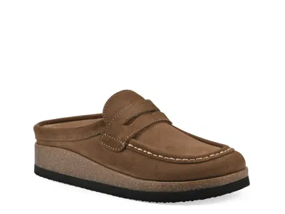 White Mountain Brinlee Clog In Brown