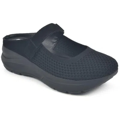 White Mountain Fearless Womens Suede Textured Mules In Black