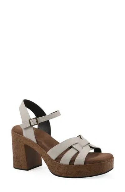 White Mountain Footwear Barista Platform Sandal