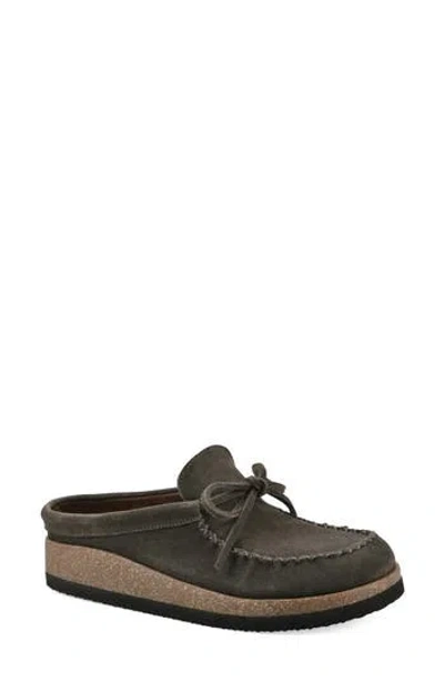 White Mountain Footwear Bayhead Clog In Army/ Suede