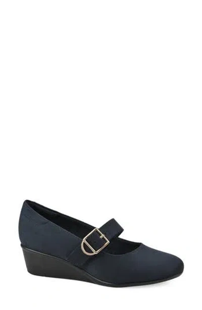 White Mountain Footwear Bolford Wedge Pump In Navy/ Fabric