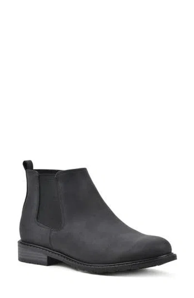 White Mountain Footwear Caching Chelsea Boot In Black