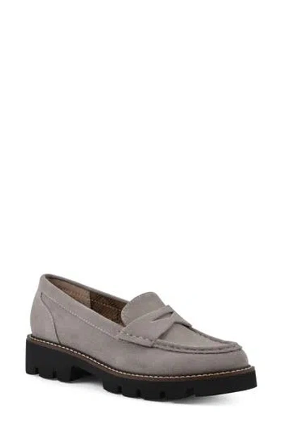 White Mountain Footwear Gunner Lug Sole Platform Penny Loafer In Gray