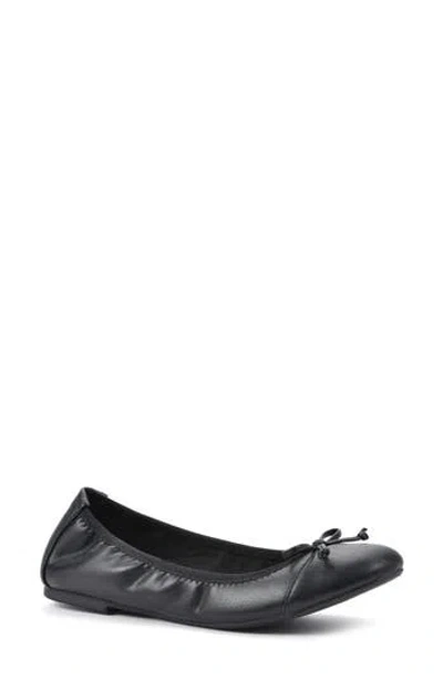 White Mountain Footwear Sunnyside Ii Ballet Flat In Black/black/patent