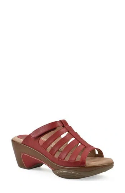 White Mountain Footwear Valencia Wedge Sandal In Red Burnished Smooth