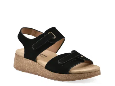 White Mountain Gelato Wedge Sandal In Black