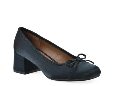 White Mountain Lately Pump In Blue