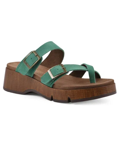 White Mountain Lefter Platform Sandals In Classic Green Leather