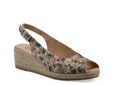 White Mountain Maize Espadrille Wedge Sandal In Brown