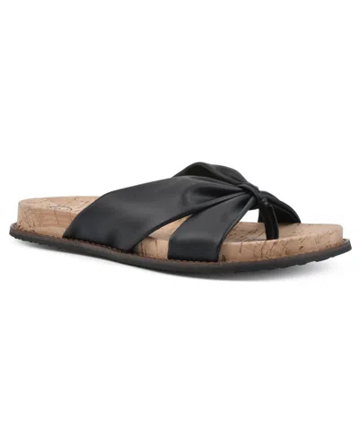 White Mountain Malanga Thong Sandals In Black Smooth