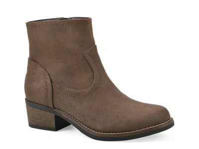 White Mountain Meringue Bootie In Brown