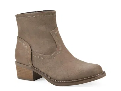 White Mountain Meringue Bootie In Brown