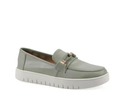 White Mountain Naathan Loafer In Green