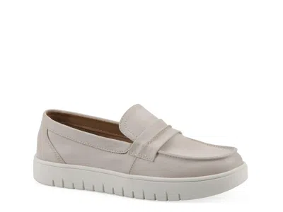 White Mountain Nocci Fom Recovery Loafer In Neutral