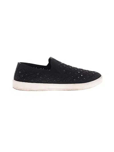 Pre-owned White Mountain Sneakers In Black