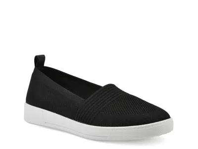White Mountain Upright Slipon Sneaker In Black