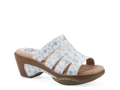 White Mountain Valora Platform Sandal In Blue