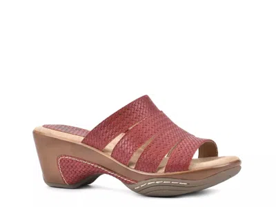 White Mountain Valora Platform Sandal In Red