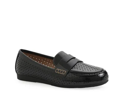 White Mountain Wallace Penny Loafer In Black