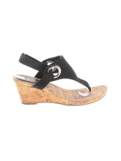 Pre-owned White Mountain Wedges In Black