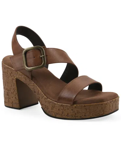 White Mountain Barb Platform Sandal In Brown