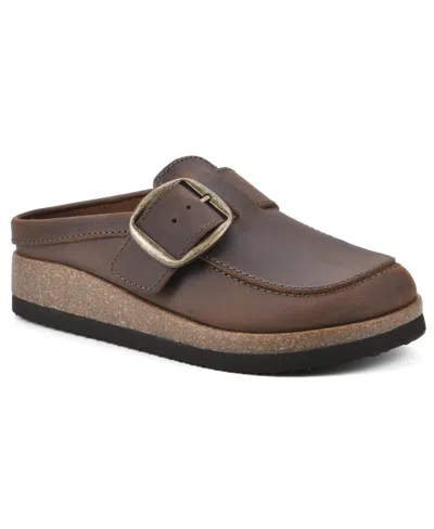 White Mountain Women's Bueno Slip On Clogs In Brown