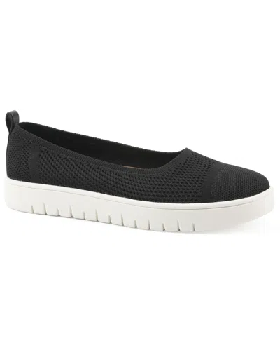 White Mountain Women's Naveen Fom Slip-on Sneaker In Black