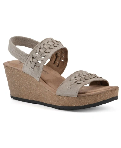 White Mountain Pretreat Wedge Sandals In Sandal Wood Leather