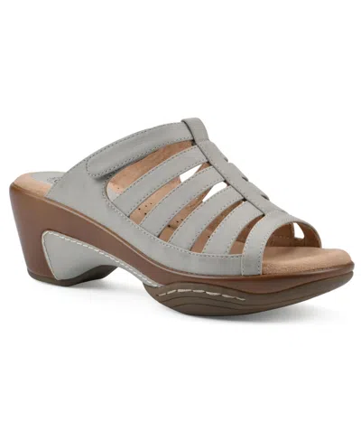 White Mountain Women's Valencia Slip-on Clog Sandals In Ice Burnished Smooth