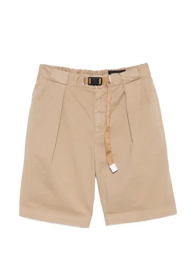 White Sand Belted Pleated Shorts In Neutral
