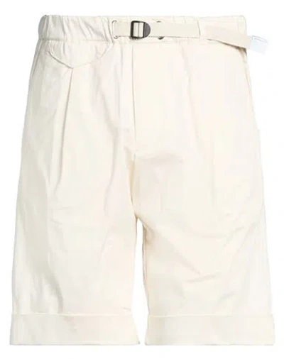 White Sand Man Shorts & Bermuda Shorts Cream Size 30 Cotton, Elastane